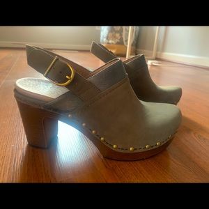 Dansko Clog Style Heel